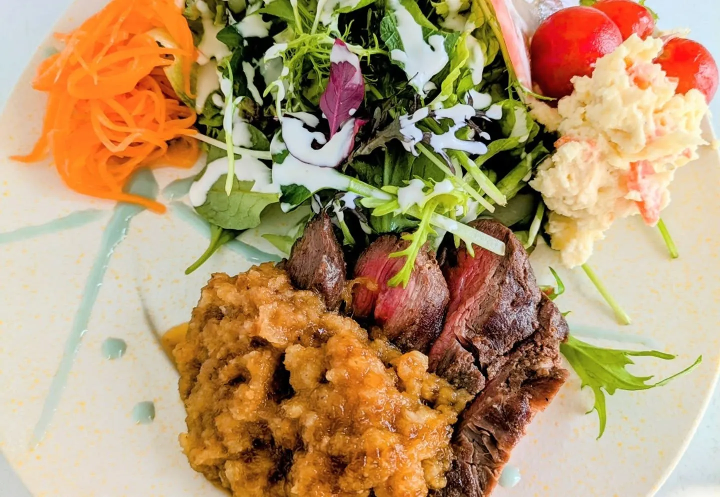 ステーキ皿付きわっぱ飯