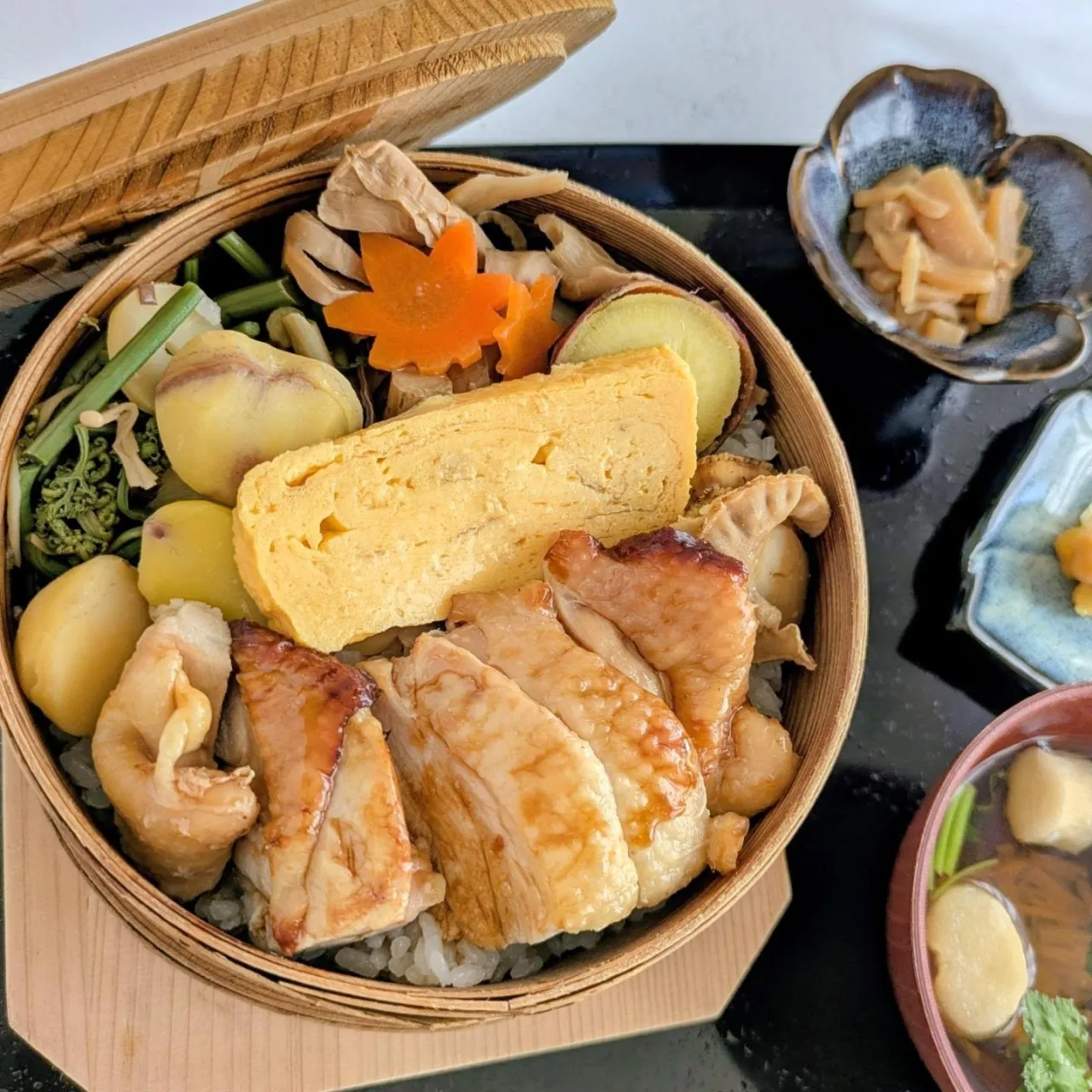 季節のわっぱ飯